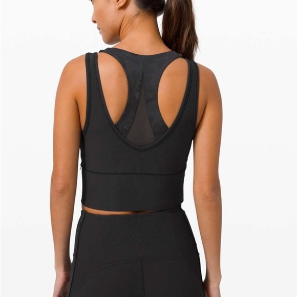 Lululemon Power Pivot Tank - Picture 2 of 6